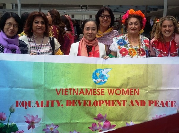 Вьетнам принял участие в 16-м конгрессе Международной демократической федерации женщин в Колумбии - ảnh 1